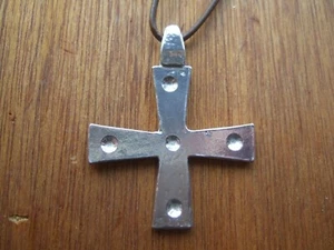 Medieval style cross pendent (a) - Picture 1 of 2