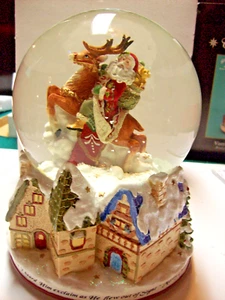 Fitz and Floyd Holiday Snow Globe Up On The Rooftop Santa - Picture 1 of 2