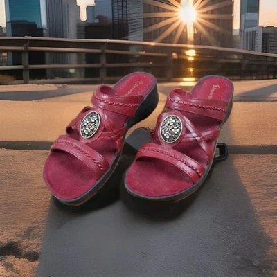 Sandalias Bare Traps espalda abierta rojas para mujer talla 8 vestido informal tacón de 2"  Foto 1 de 4