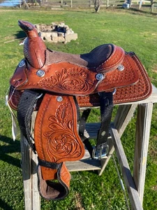 Sella western giocattolo in pelle marrone con sedile marrone per cavallo a dondolo/costume cane - Foto 1 di 7