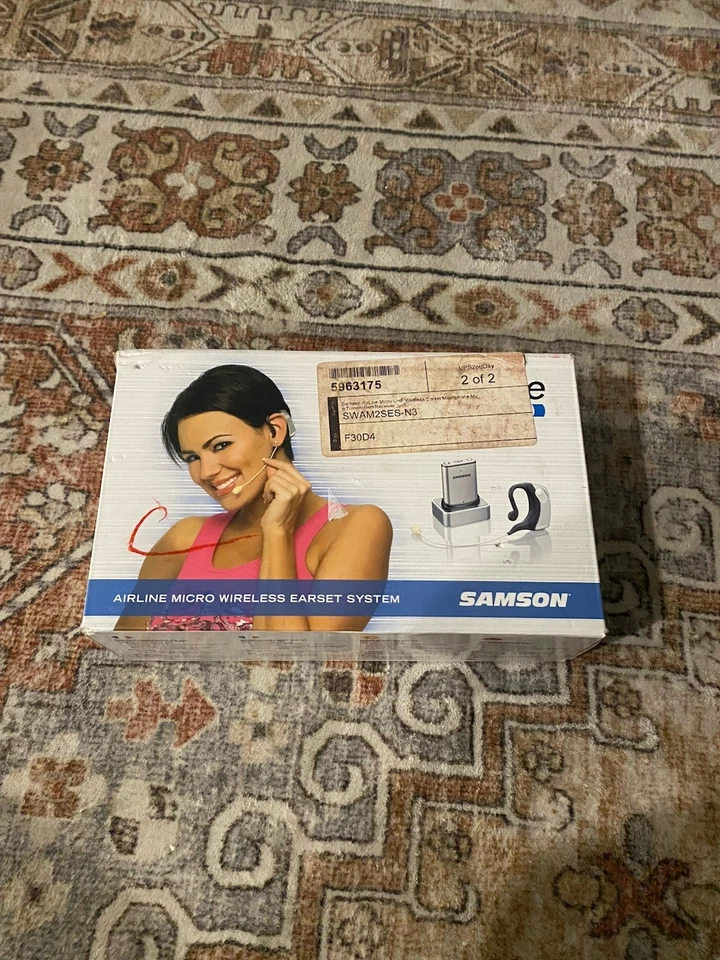 Samson Airline Micro Wireless Earset  Microphone System. AH2, AR2a - Image 1 of 4