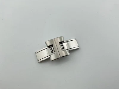 Tapa trasera de caja Movado para hombre número 84 C1 455 A acero inoxidable 18 mm 84-C1-455-A Foto 1 de 4