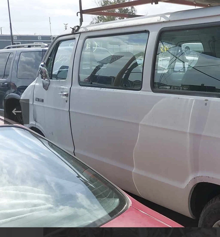 1992-1993 Dodge Ram Van B150 B250 B350 B1500 BIG POP-OUT SIDE REAR GLASS WINDOW - Image 1 of 1