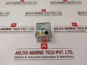 RS 605 598 Enclosure Heater 110V 20W - Picture 1 of 5