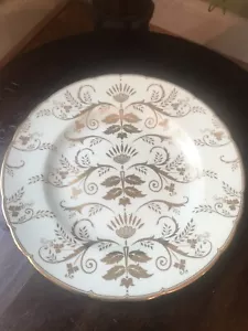 NEW ROYAL CROWN DERBY Darley Abbey Harlequin Green Accent Salad Plate - Picture 1 of 2