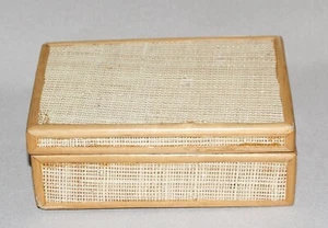 Vintage gefütterte Stroh Schmuckschatulle 5 1/2” x 3 1/2” x 2” Klappdeckel - Bild 1 von 7