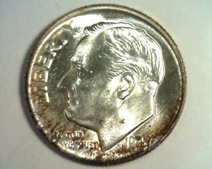 1947-D ROOSEVELT DIME CHOICE UNCIRCULATED / GEM ATTRACTIVE TONING / COLOR ORIG. - Picture 1 of 2