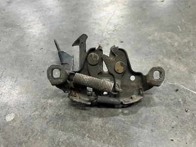 Infiniti G35 2003 2004 cupé capó delantero bloqueo de cierre OEM #2412 Foto 1 de 4