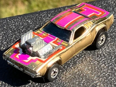 Винтажный литой Hot Wheels Blackwall Rodger Dodger Challenger золото хром 1:64 - Изображение 1 из 4