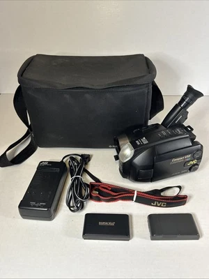 Vintage JVC GR-AXM100U Compact VHS Video Tape Camcorder TESTED 2 Batteries & Bag - Image 1 of 4