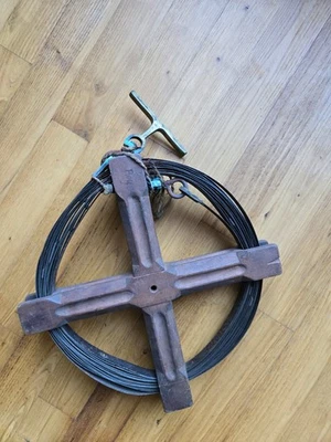 Instrument de mesure / Décamètre d'arpenteur ancien - Photo 1/3