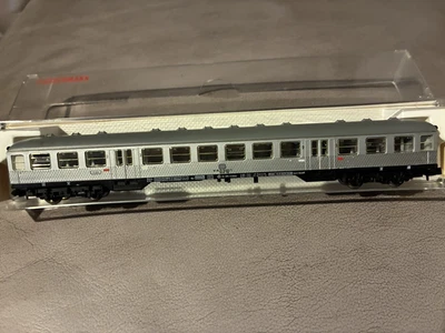 Fleischmann N, 8122, Silberling- Nahverkehrswg. 2. Klasse, DB-Keks, neu/OVP  - Bild 1 von 3