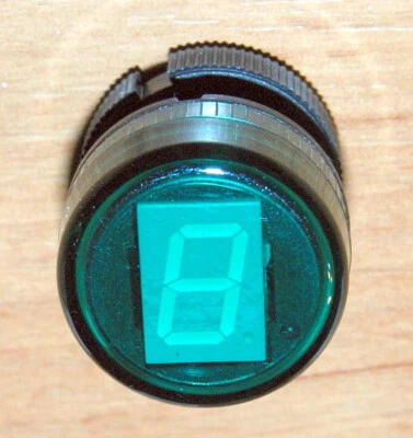 TELEMECANIQUE SCHNEIDER ZA2VA03 064893 LED display GREEN 22mm 7-segment+dot NEW - Image 1 of 4