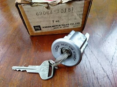 ключи зажигания toyota crown ms 60  - Изображение 1 из 4