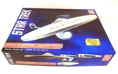 New AMT Star Trek U.S.S. Enterprise NCC-1701 with Shuttle Craft 2018 #AMT1080/06 - Image 1 of 4