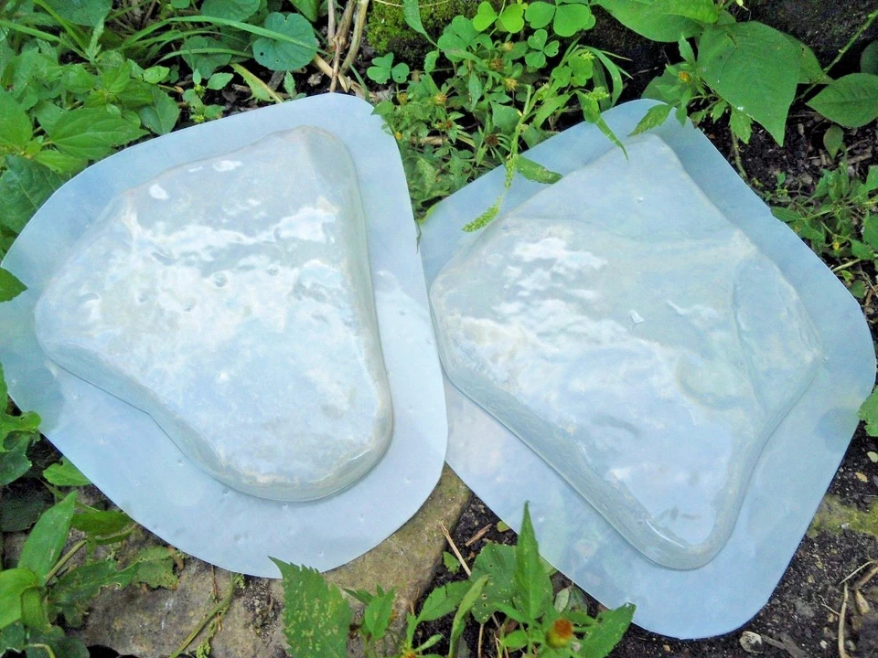 2 moldes de roca de plástico poli 8" x 6" x 1" y 7" x 7" x 1" fundido años 100 Foto 1 de 1