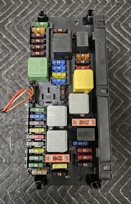 2008-14 Mercedes-Benz C250 C300 W204 Genuine SAM Fuse Box Control Module - Image 1 of 4