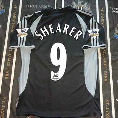 Newcastle United Away Football Shirt Jersey 2003 2004 Adidas Alan Shearer Size S - Image 1 of 4