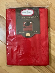Neu mit Etikett Trim A Home Satin Streifen Tischdecke Ton in Ton ROT Polyester 60 x 120" - Bild 1 von 4