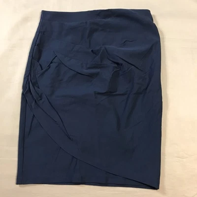 Falda Belle Pogue para mujer pequeña azul plisada recta en capas Foto 1 de 4