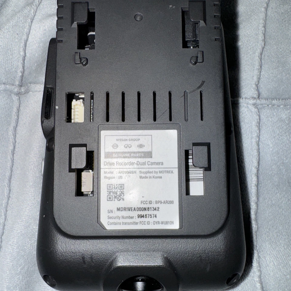 Cámara de tablero de fábrica Nissan 4k.  Foto 1 de 4