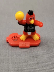 Kinder Joy NBA Mascot Limited Edition 2023 Atlanta Hawks - Picture 1 of 1