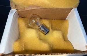 Nos Surplus FEDERAL SIGNAL CORP. INCANDESCENT HALOGEN LAMP BULB NIB K8107210A - Picture 1 of 3