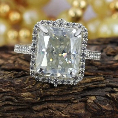 Anillo hecho a mano de plata 925 con diamantes blancos/corte radiante/corte VS1 natural certificado de 9,10 quilates Foto 1 de 4