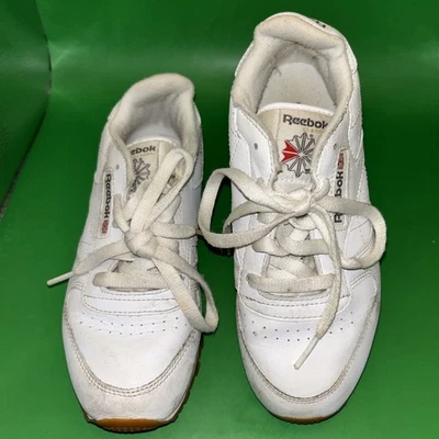 Reebok Little Kids Sneakers Size 2 Classic Leather Shoes White - Image 1 of 4