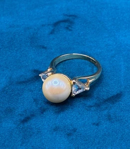 Anello Vintage Nolan Miller Finta Perla Strass Baguette Classica Eleganza 8 3/4 - Foto 1 di 9