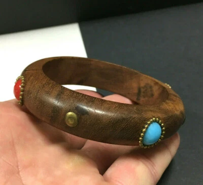 Pulsera Brazalete Madera Turquesa y Coral Joyas Latón Tachuelas AA218i TWO'S COMPANY Foto 1 de 4