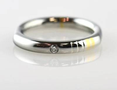 Diamant Solitär Ring 950/000 Platin / 750 Gelbgold Brillant 0,02 ct - Bild 1 von 2