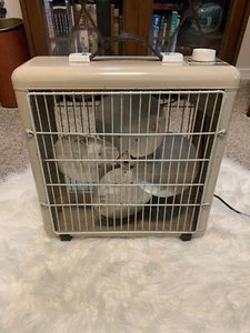 VTG COAST AIR SMALL SQUARE ELECTRIC FLOOR OR TABLE FAN - Picture 1 of 12