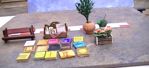 Holz Puppenmöbel Bücher und Pflanzen Med. Qualität - Bild 1 von 7