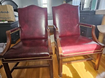 Hancock & Moore Par de Ruedas de Escritorio de Oficina de Cuero Rojo Inclinable Giratorias Foto 1 de 4