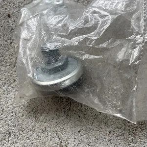 INTERRUPTOR DE PRESIÓN BERG MERITOR WABCO N15707B 175 PSI RBE13250, 5930-00-018-5922 - Imagen 1 de 5