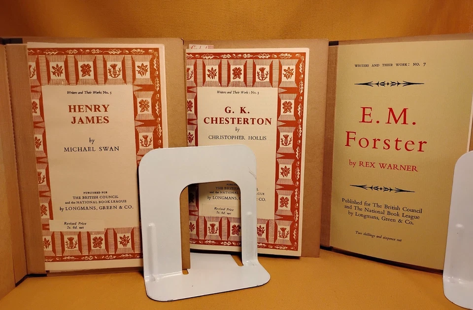 Writers and Their Works Longmans Green 39 booklets in binders Literature ex-lib. - Image 1 of 4