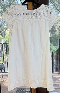 Gap Kleid Damen Gr. SM weiß bestickt Kurzarm knielang gefüttert Seitenreißverschluss - Bild 1 von 9