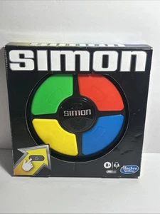 NUOVO Hasbro Simon Classic Retro Gioco Memoria Elettronica 2020 Funzionante SPEDIZIONE GRATUITA! - Foto 1 di 7