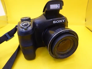 Sony DSC-H200 20.1MP Massive 35x Optical Zoom Digital Bridge Camera & SD card - Picture 1 of 10