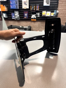 Rocketfish RF-TVMFM01V2 full motion tv wall mount - Picture 1 of 2