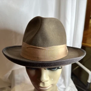 Cappello Super Duper fatto a mano, Made in Italy, taglia USA 7 3/8 - Foto 1 di 9