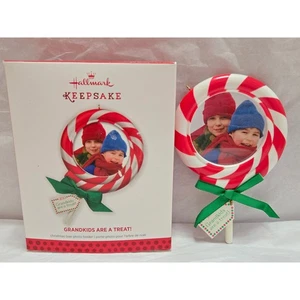 Hallmark Keepsake Grandkids Are A Treat Christmas Tree Photo Holder - Picture 1 of 2