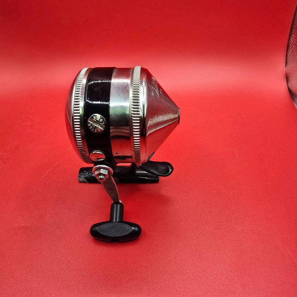 Spinner Zebco modelo 44 vintage probado y funciona como debe muy suave Foto 1 de 4