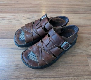 Geboren Herren Braun Leder Sandalen Schnalle Riemen Fischer Schuhe Größe 9/42,5 Y2K - Bild 1 von 14