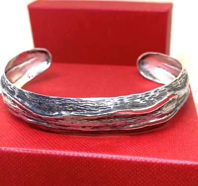 BRACCIALE A SCHIAVA ANNI 60 PERIODO BRUTALISTA SBALZATO A MANO IN ARGENTO 925 - Immagine 1 di 4