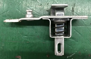 LATCH TAILGATE RIGHT M1008 CUCV PICK UP 15594644 - Picture 1 of 4