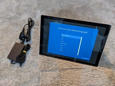 Microsoft Surface Pro 5 12 inch Intel Core i5 7300U 8GB RAM 256GB SSD - Image 1 of 4