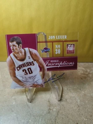 2012-13 DONRUSS ELITE BASKETBALL JON LEUER ROOKIE INSCRIPTIONS ACETATE AUTOGRAPH - Image 1 of 2