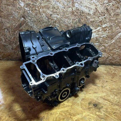 Yamaha YZF-R1 R1 5VY 2004-2006 Engine Crankcases Crank Cases - Image 1 of 4